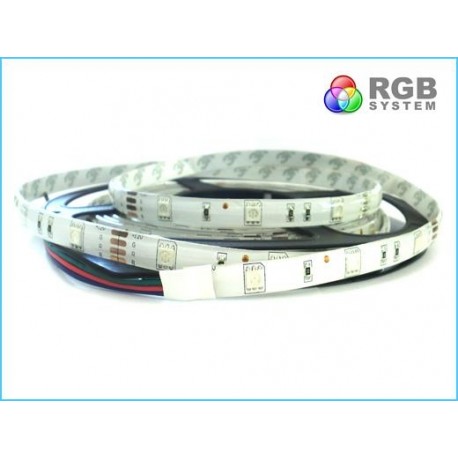 Bobina Led Impermeabile 5 Metri 150 SMD RGB A 7 Colori Sfondo Bianco